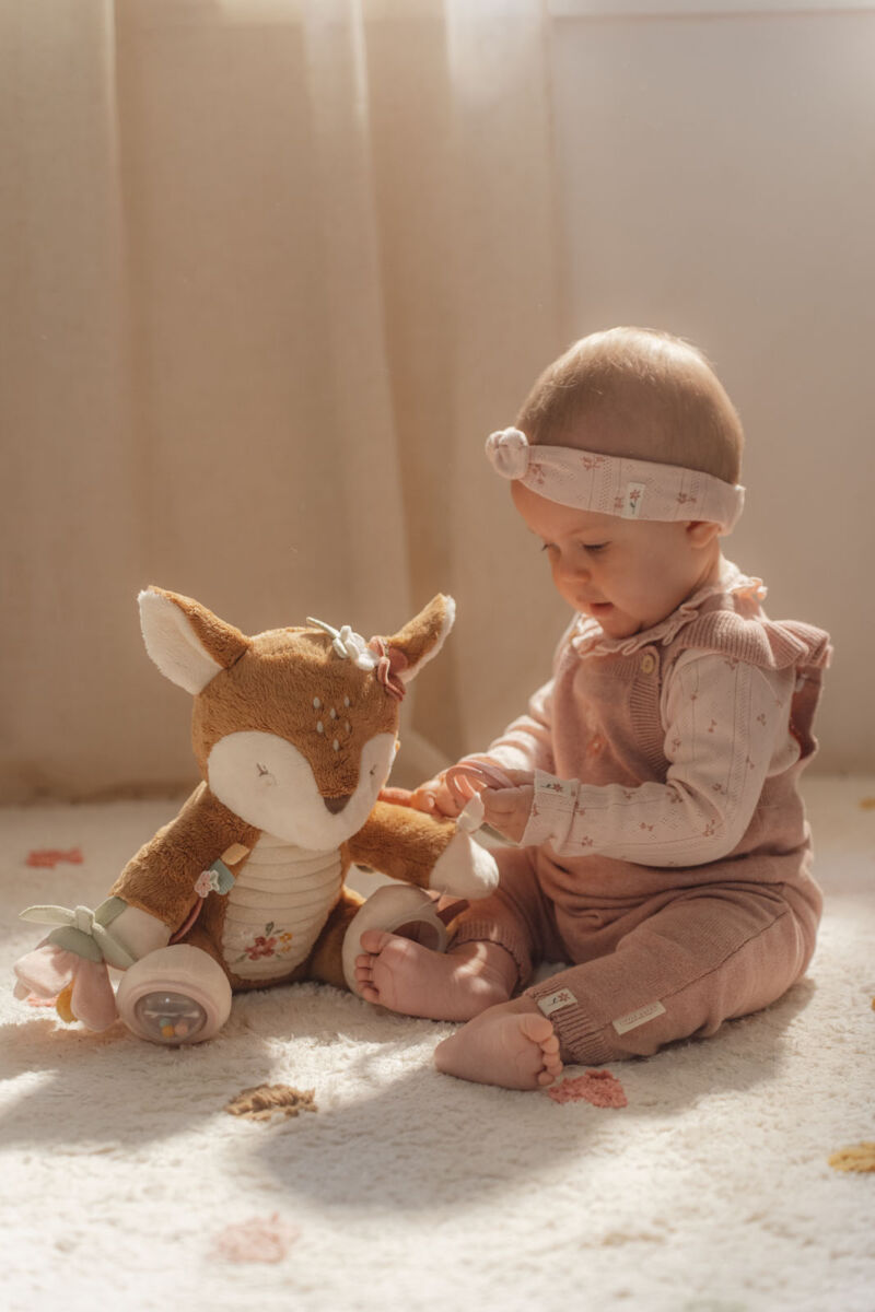 Little Dutch pehme tegevuskaisukas kits väikelastele