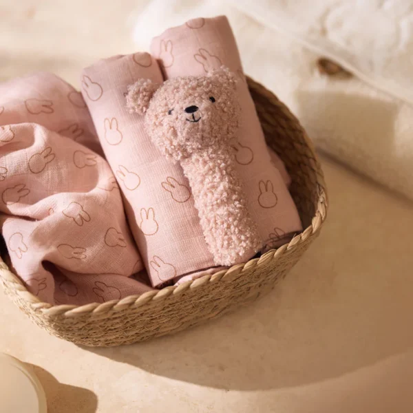 Jollein roosa mõmmi käeshoitav kõristi