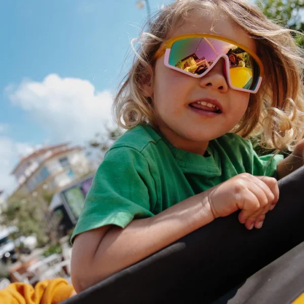 Hello Hossy kollased laste päikeseprillid UV-kaitsega