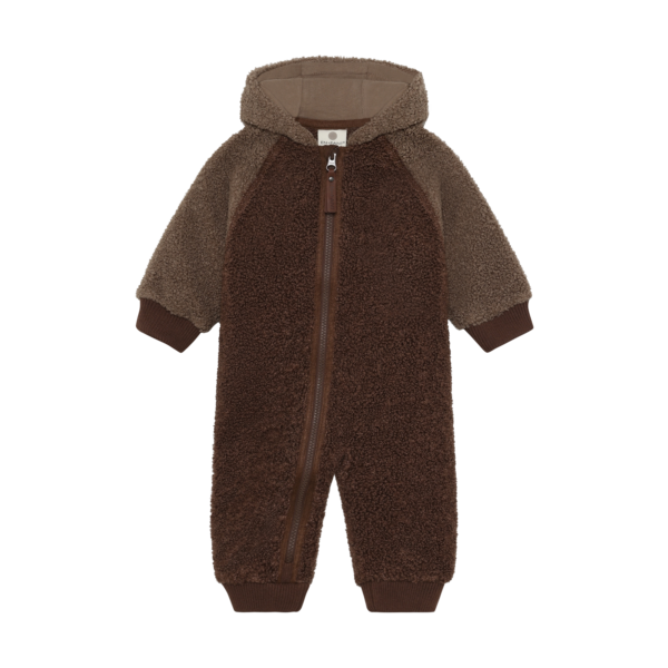 En Fant karvane karu kõrvadega pruun sügis /talvine kombinesoon